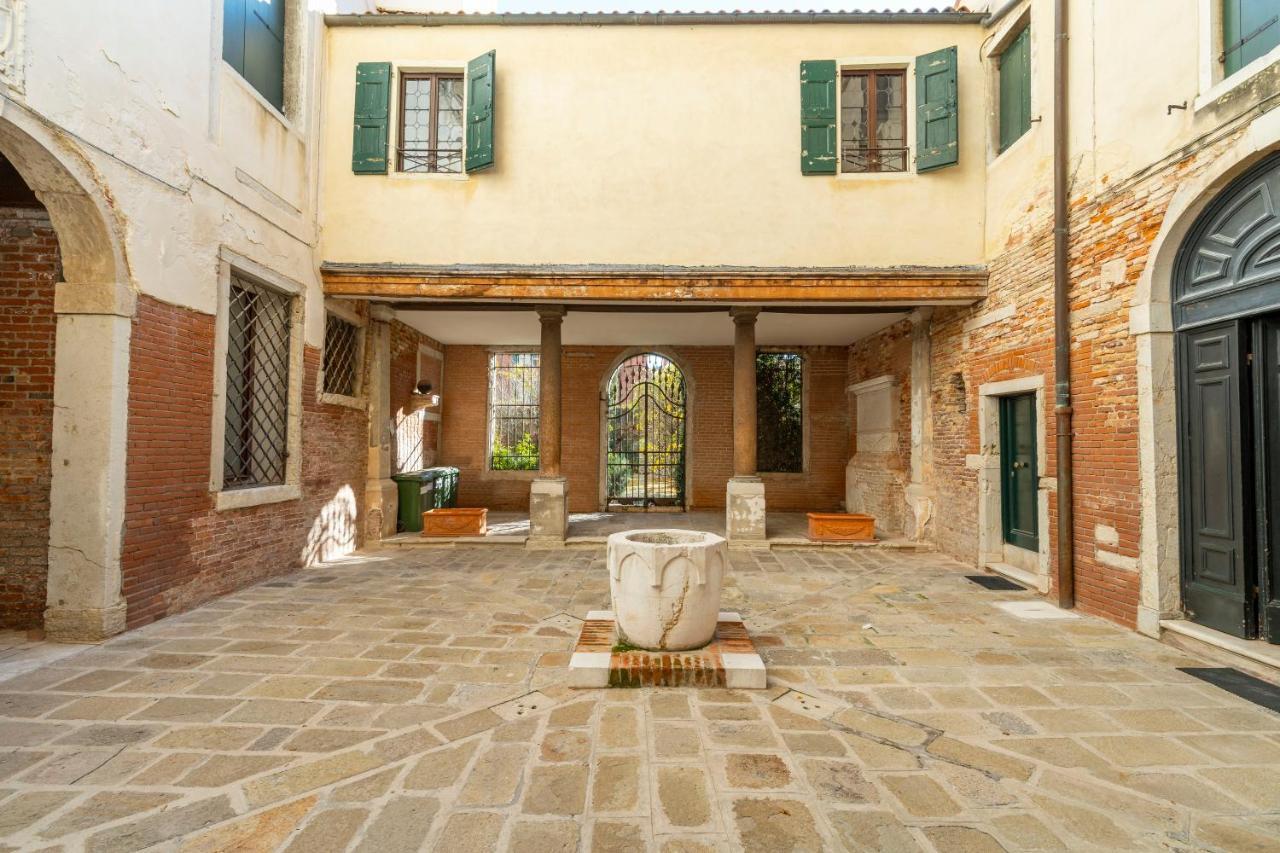 베니스 Palazzo Gradenigo By Wonderful Italy 아파트 외부 사진